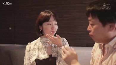 【中文字幕】女子アナお姉さんと淫らに交わる浓密ホテルデート 笕梓